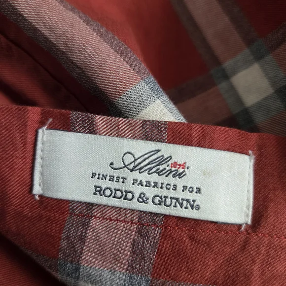Rodd & Gunn Men’s Sport Fit Red Plaid Button Down Shirt Size M Woven Italy - Picture 4 of 4